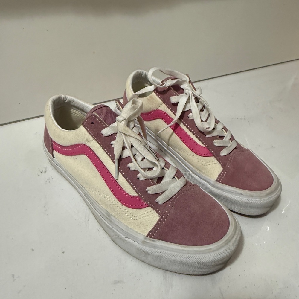Vans Stylish Pink and Cream Women's Sneakers